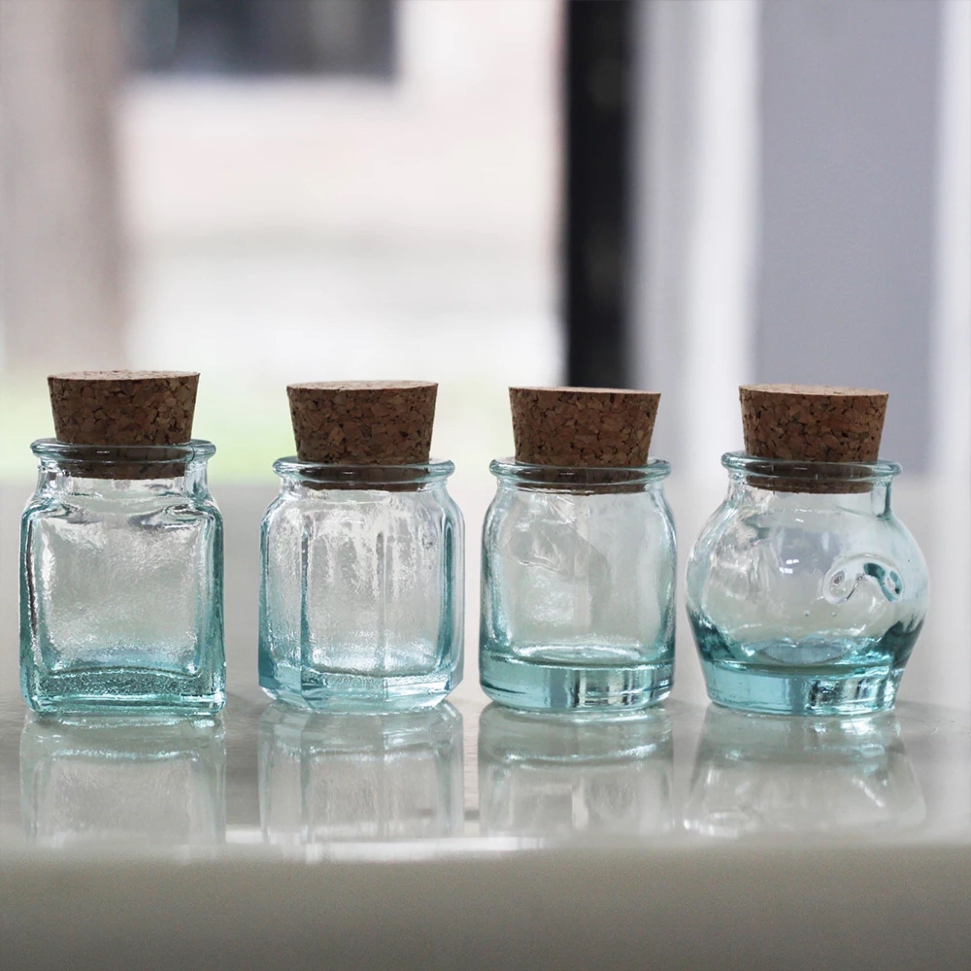 Handmade Glass Sealed Jar Cork Storage Jar